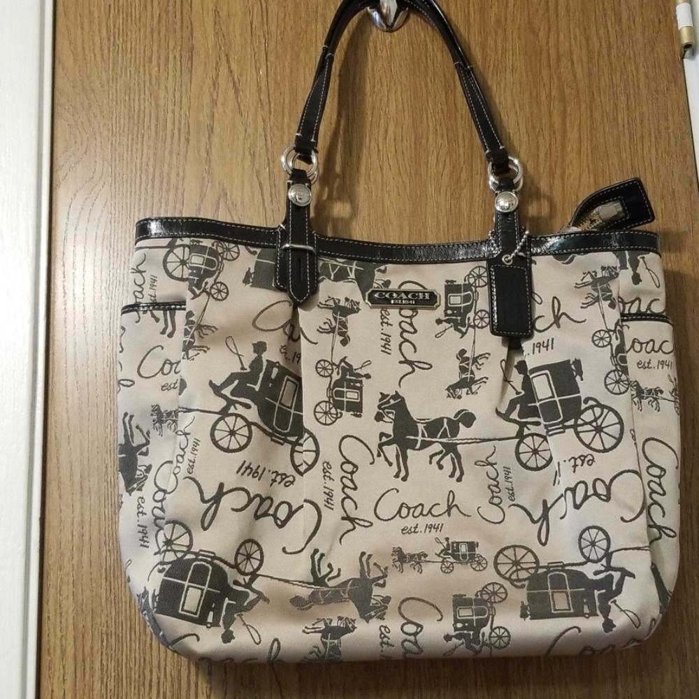 COACH Handbag  **Authentic**